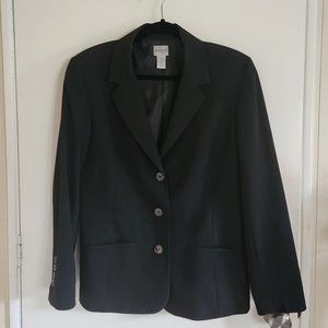 Chicos size 2 Black blazer (M/L size 12 equivalent)